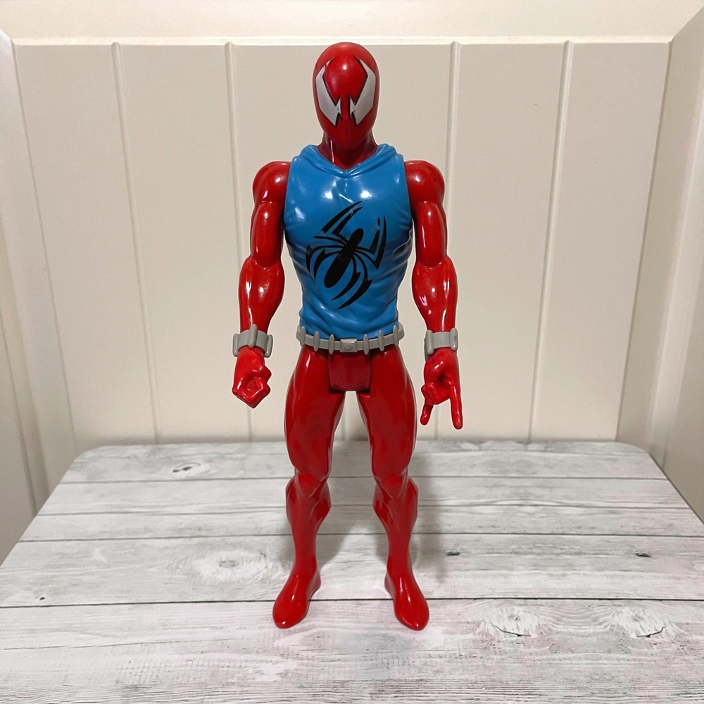 Hasbro Marvel Titan Hero Series Scarlet Spider 12 Inch Action Figure Ben Reilly